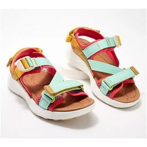 New KEEN Elle Backstrap Sport Sandals in Golden Yellow/ Lichen Women's Size 7.5